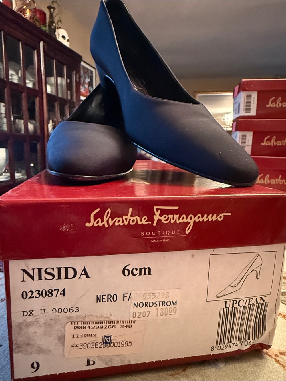 Salvatore Ferragamo Black Nisida Mid Heel Pumps